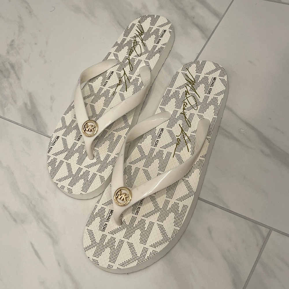 MICHAEL KORS SANDALS